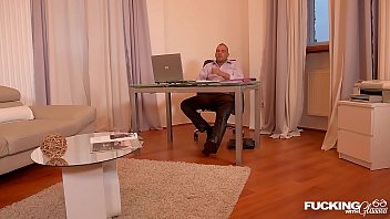 Fucking In Glasses Brings Multiple Orgasms To Kitana Lure During Office Sex