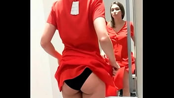 My Boyfriend Filmed Me On The Phone In The Fitting Room When I Tried On Clothes