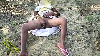 Indian Outdoor Desi Sex In Jungle