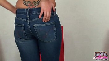 Tight Brunette Kriss Off Her Skinny Jeans